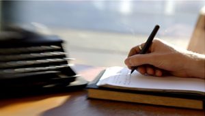 چگونه بفهمم در نویسندگی استعداد دارم و چطور آن را شکوفا کنم؟