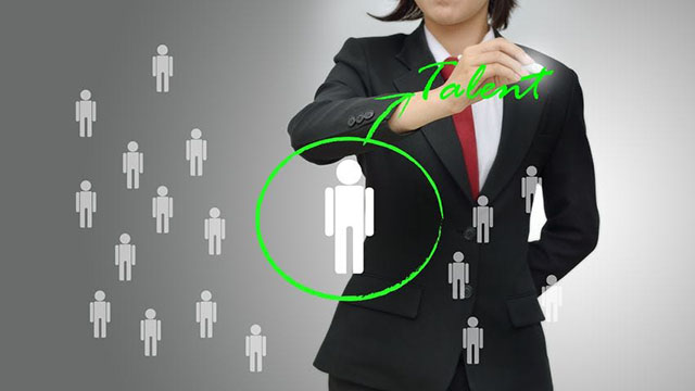 ۵ تفاوت استعدادیابی و خودشناسی